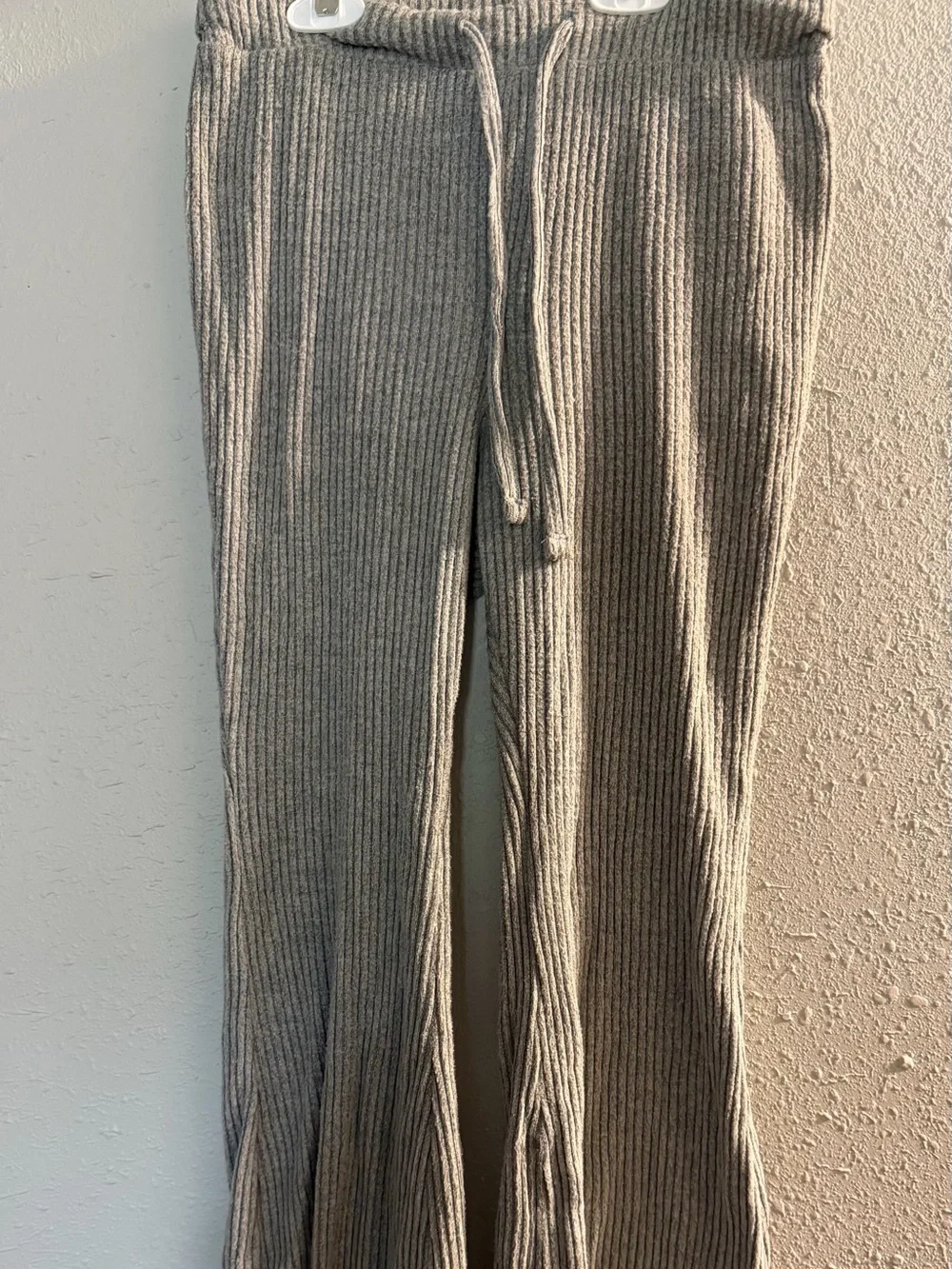 Derek Heart Ribbed Drawstring Joggers in Light Gray